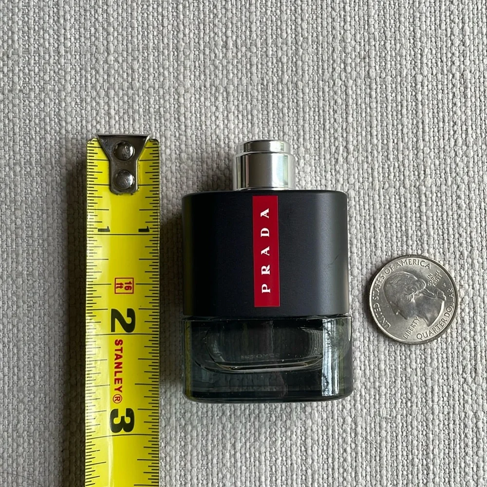 Prada Luna Rossa Carbon miniature dabber